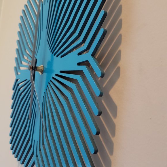 Custom Geometric Pattern Clock - Picture 4 of 4